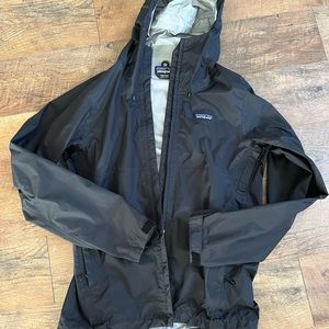 Black Patagonia Torrentshell 3L jacket